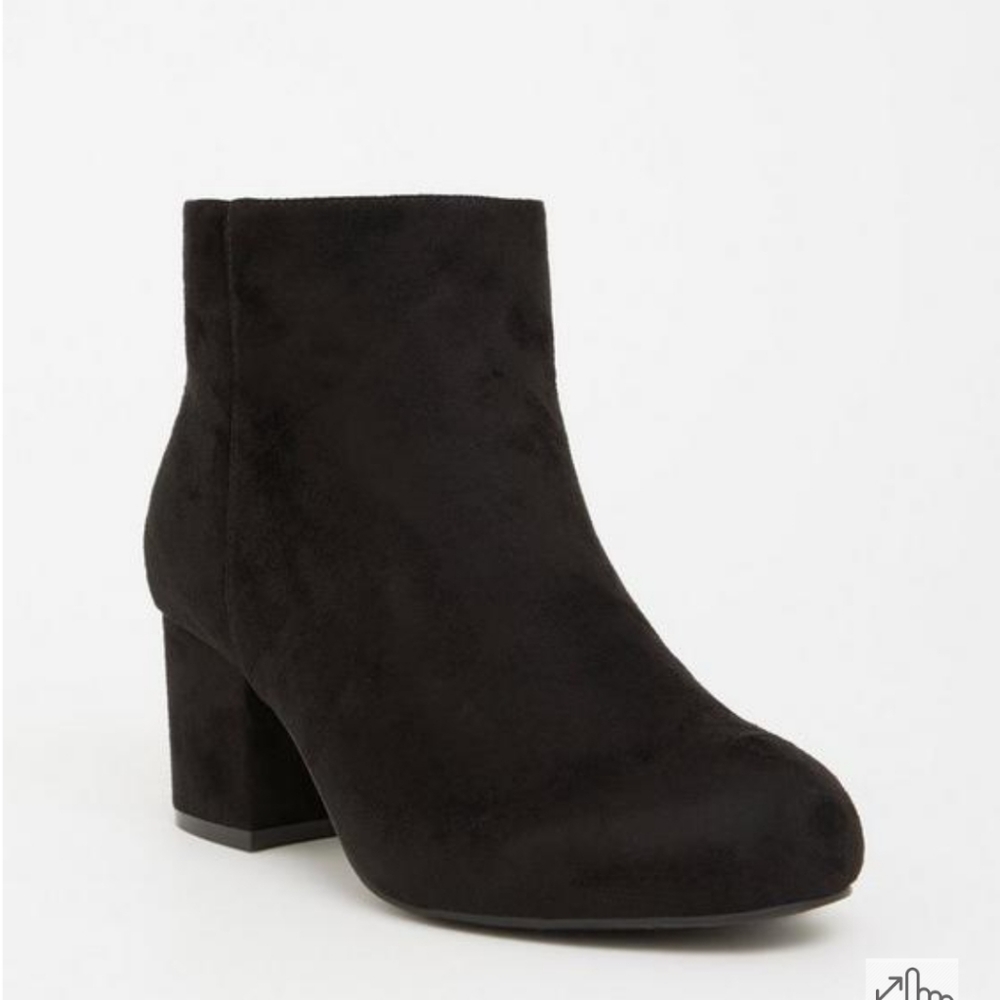 Black Bootie (Wide Width) 10W Torrid